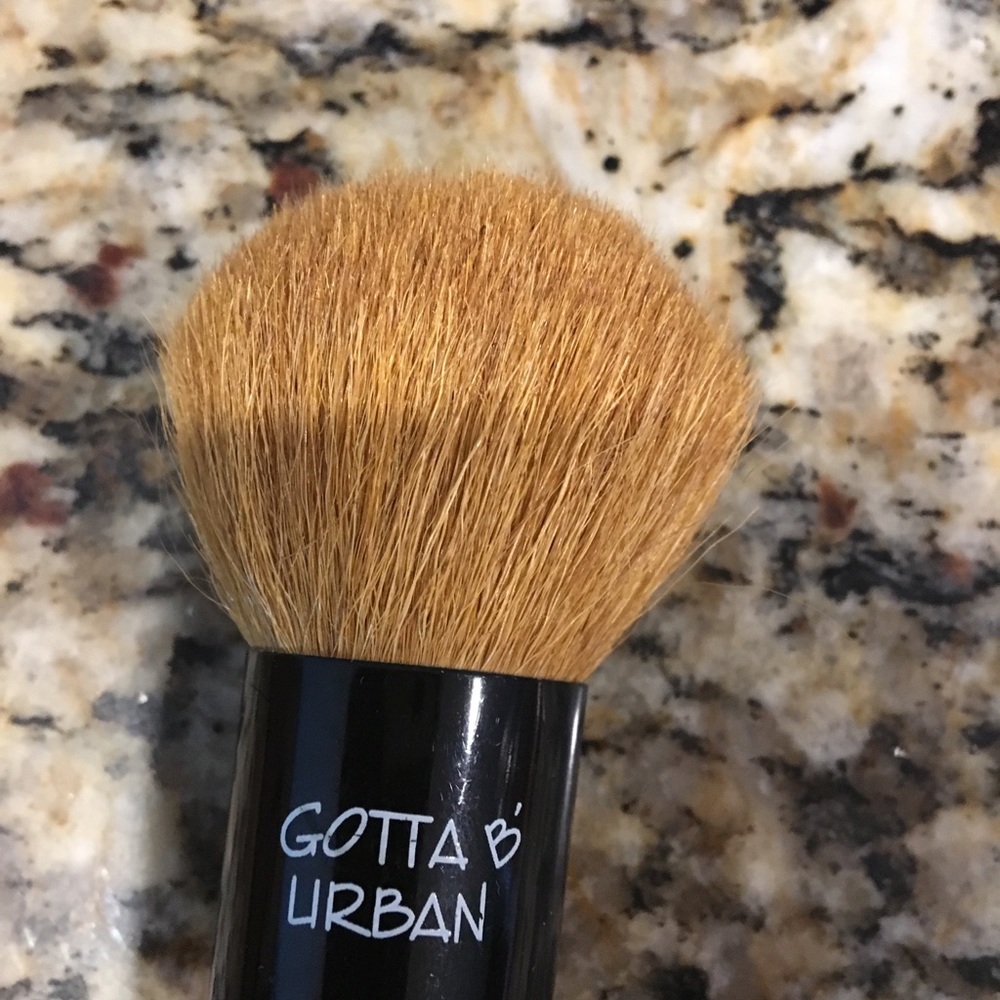 Gotta B Urban Kabuki Brush